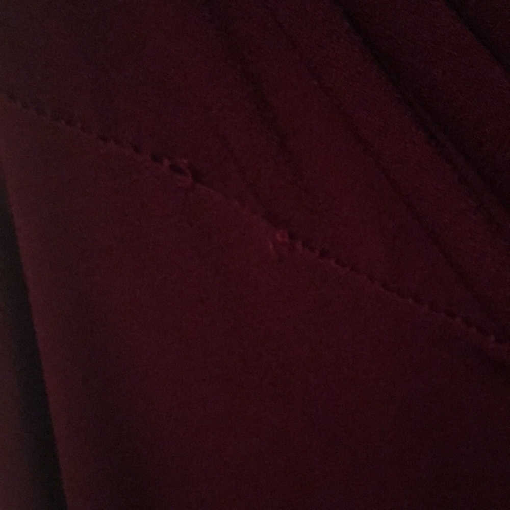 Maroon top - Picture 3 of 3
